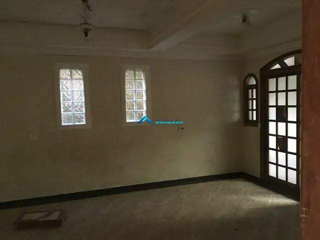 Casa à venda com 3 quartos, 180m² - Foto 2