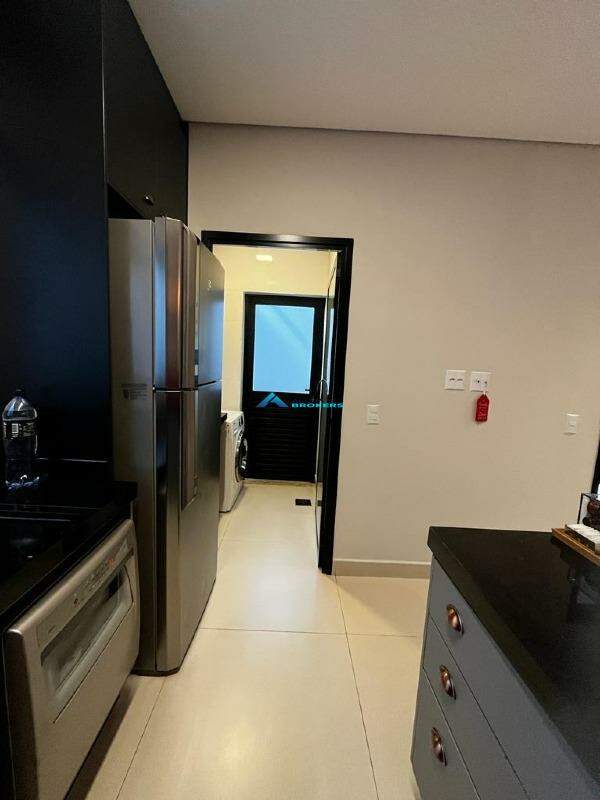 Casa à venda com 3 quartos, 150m² - Foto 13