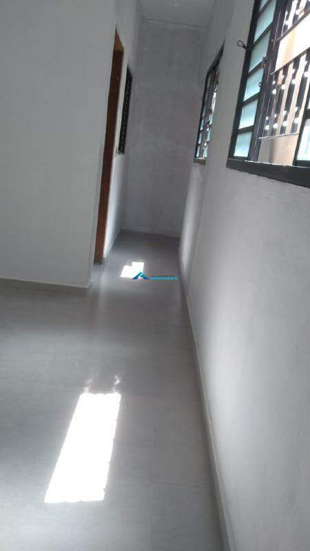 Casa à venda com 3 quartos, 250m² - Foto 7