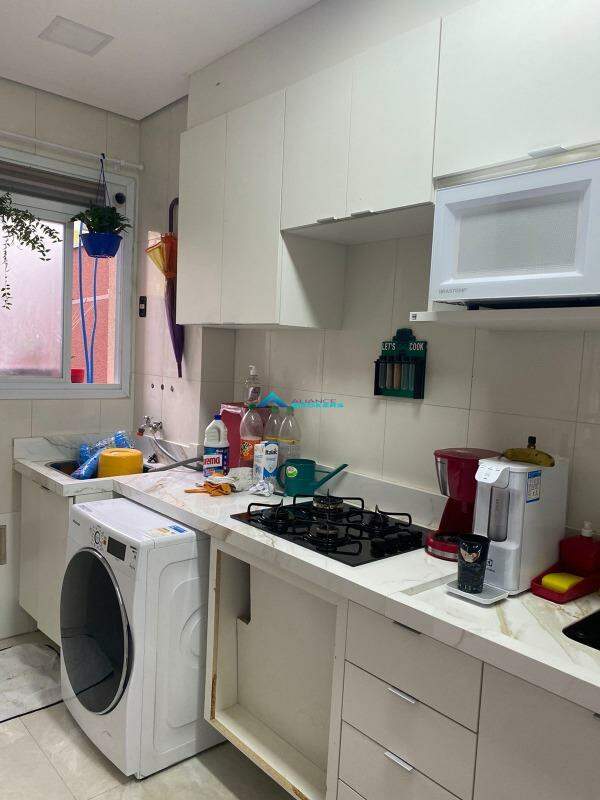 Apartamento à venda com 2 quartos, 61m² - Foto 7