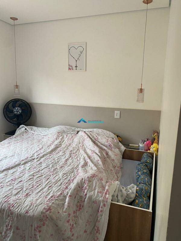 Apartamento à venda com 2 quartos, 61m² - Foto 11