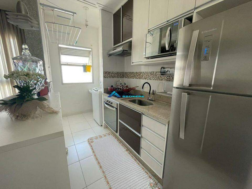 Apartamento à venda com 2 quartos, 45m² - Foto 5