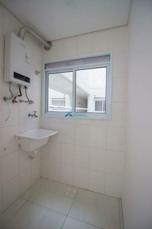 Apartamento à venda com 2 quartos, 56m² - Foto 13