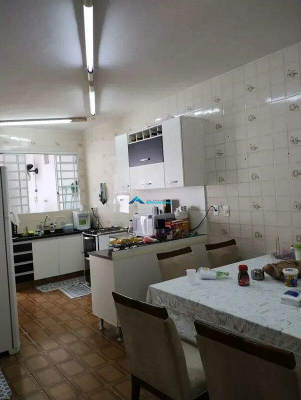 Casa à venda com 3 quartos, 161m² - Foto 5