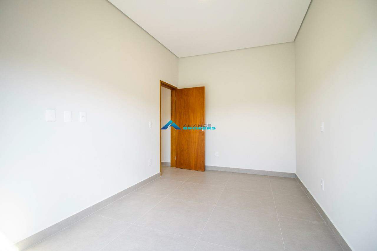 Casa de Condomínio à venda com 3 quartos, 202m² - Foto 13