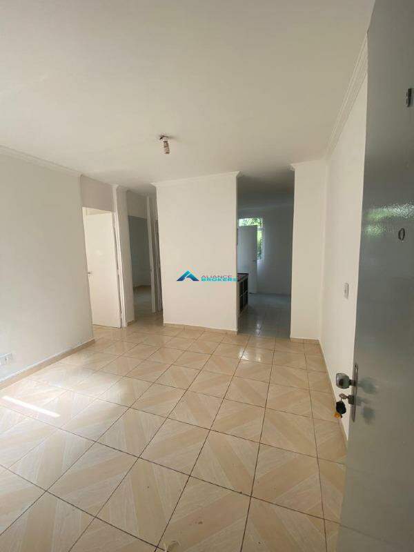 Apartamento para alugar com 2 quartos, 65m² - Foto 5