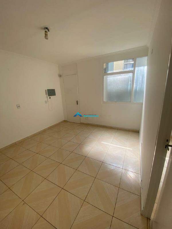 Apartamento para alugar com 2 quartos, 65m² - Foto 17