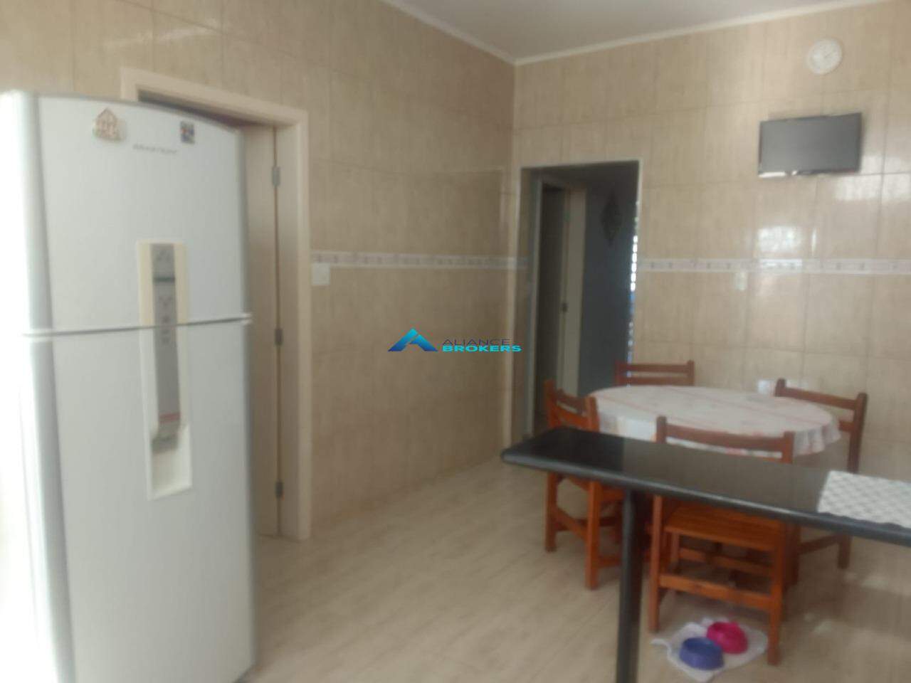 Casa à venda com 2 quartos, 196m² - Foto 6