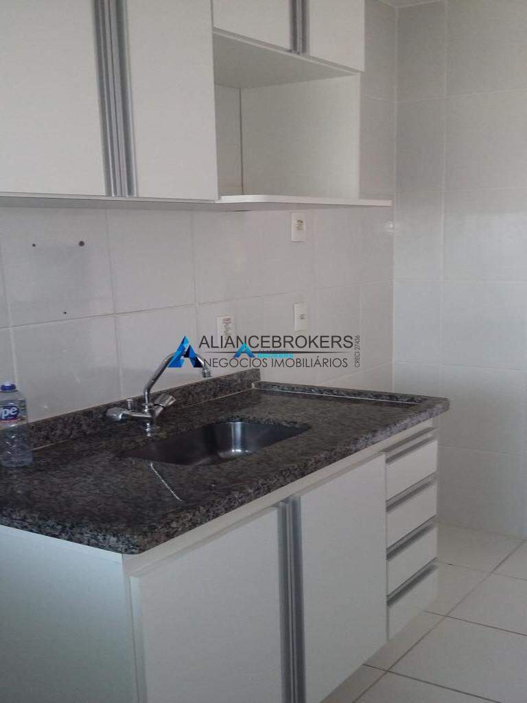 Apartamento à venda com 2 quartos, 69m² - Foto 9