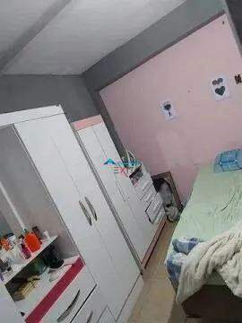 Casa à venda com 4 quartos, 100m² - Foto 3