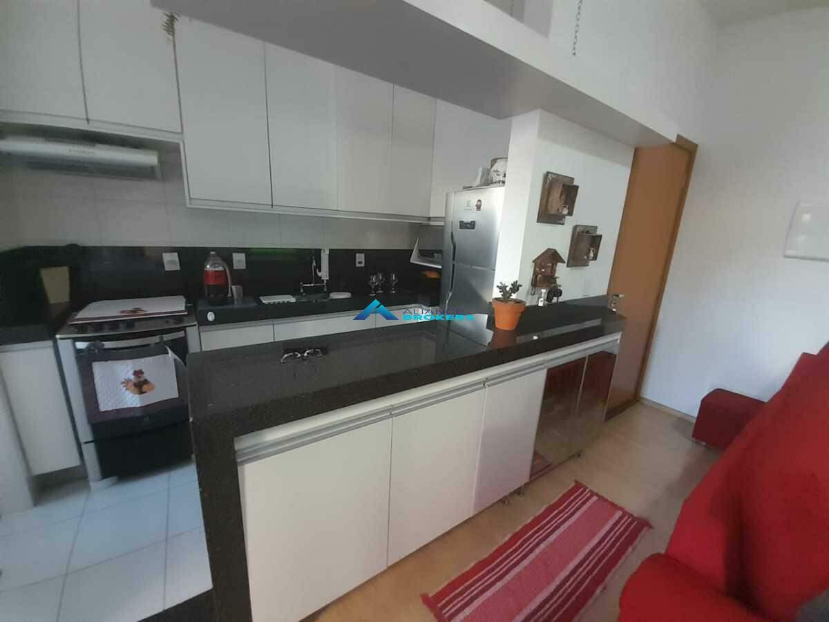 Apartamento à venda com 2 quartos, 95m² - Foto 13