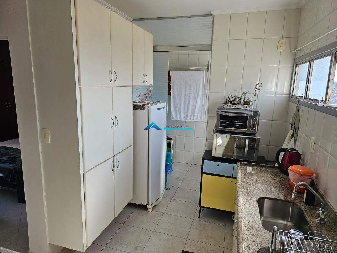 Apartamento à venda com 1 quarto, 60m² - Foto 16