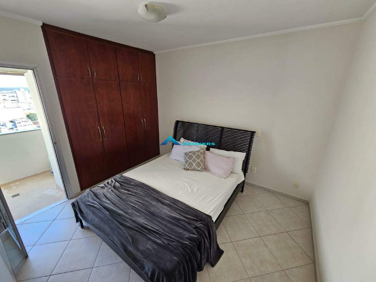 Apartamento à venda com 1 quarto, 60m² - Foto 24