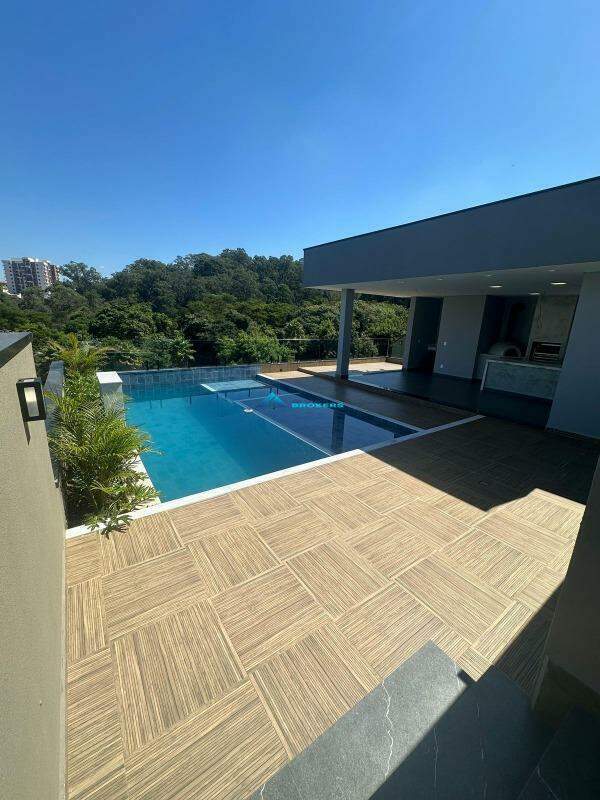 Casa de Condomínio à venda com 3 quartos, 334m² - Foto 1