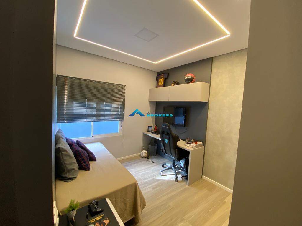 Casa à venda com 3 quartos, 350m² - Foto 17