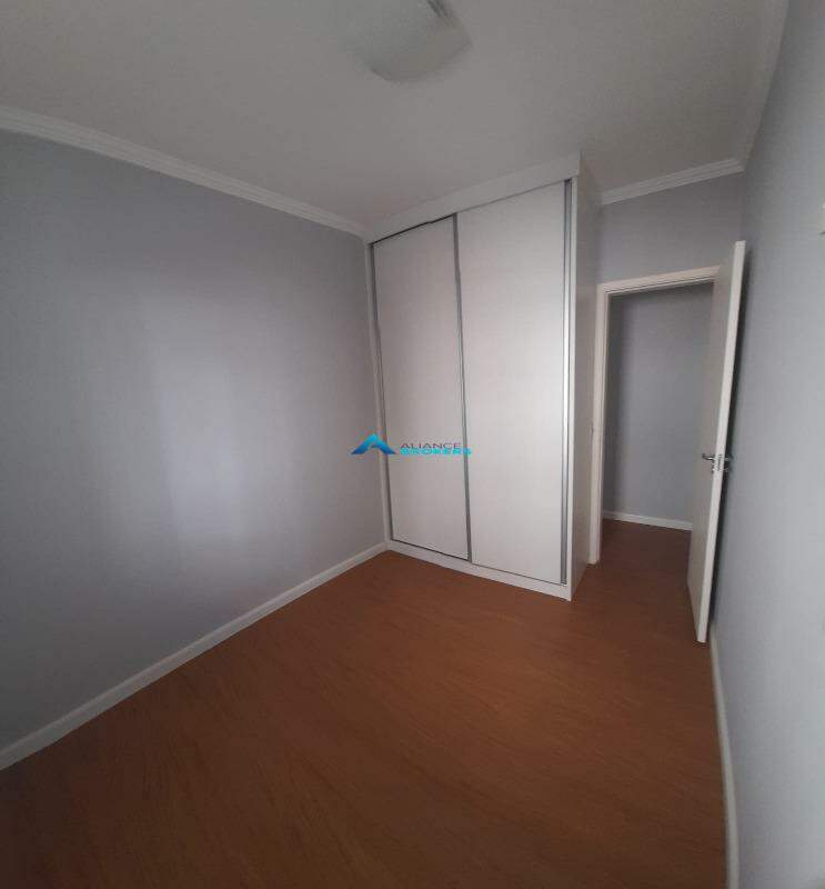 Apartamento à venda com 2 quartos, 69m² - Foto 10