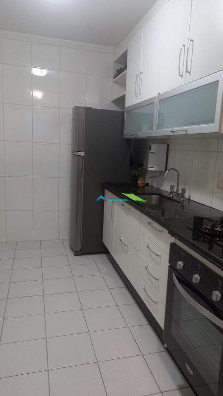 Apartamento à venda com 3 quartos, 90m² - Foto 8