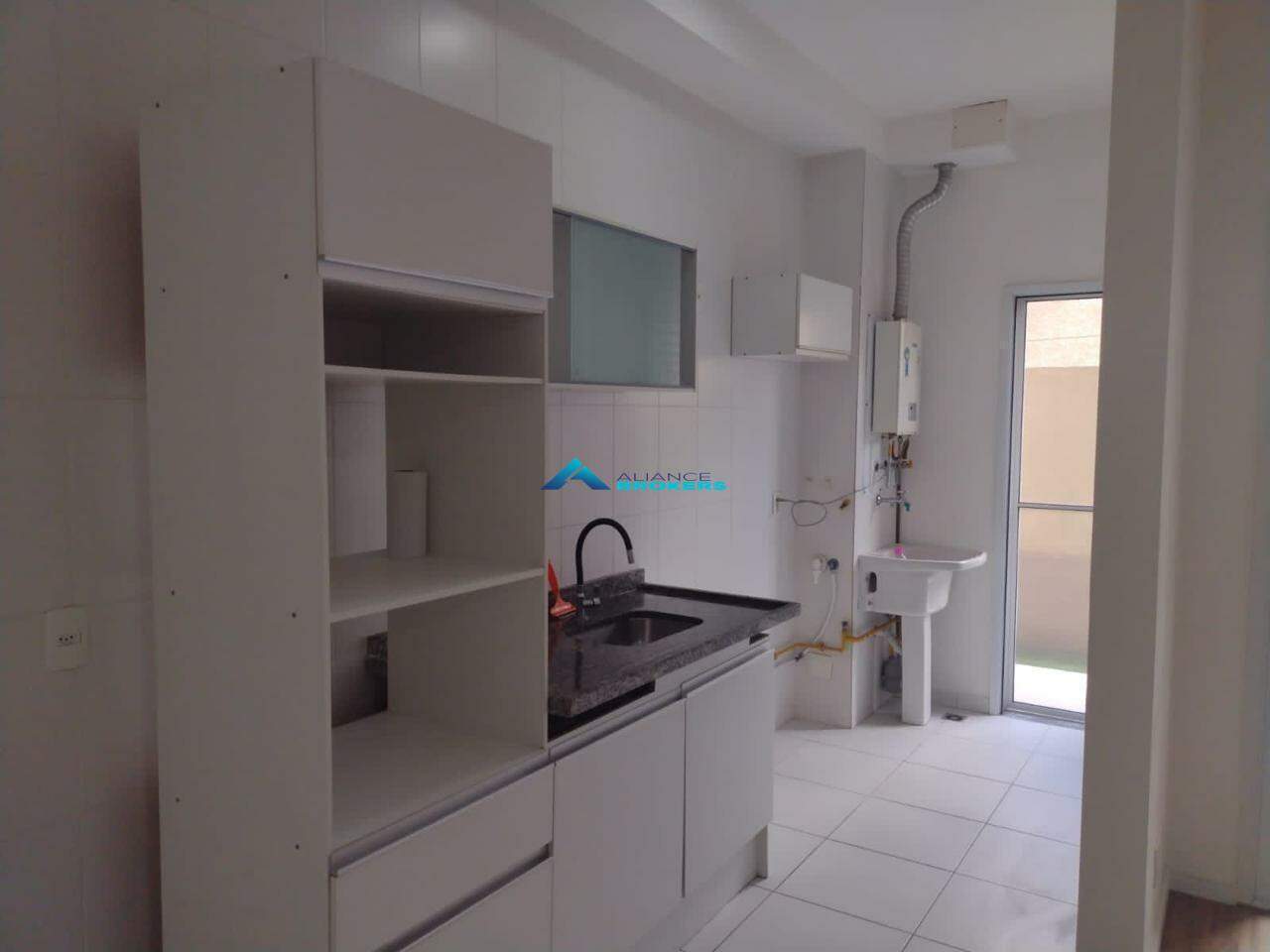 Apartamento à venda com 2 quartos, 100m² - Foto 4