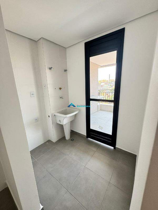 Apartamento à venda com 3 quartos, 90m² - Foto 7