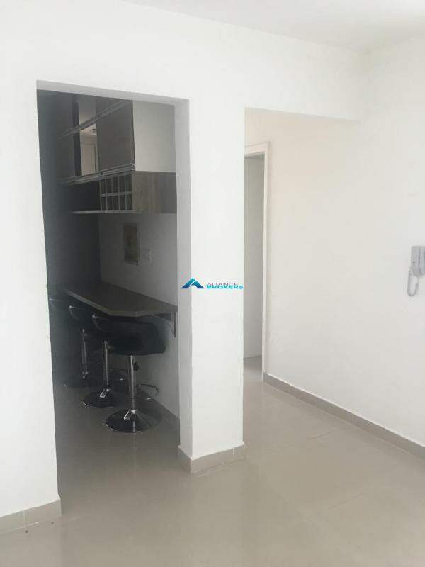 Apartamento à venda com 2 quartos, 52m² - Foto 13