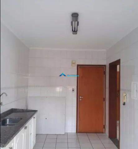 Apartamento à venda com 2 quartos, 67m² - Foto 9