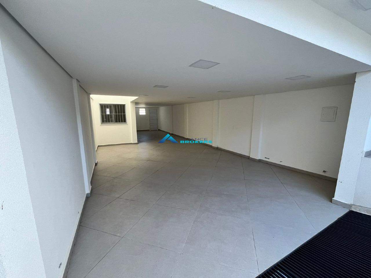 Casa para alugar com 3 quartos, 222m² - Foto 28