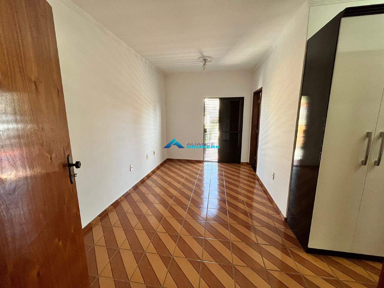 Casa para alugar com 3 quartos, 222m² - Foto 26