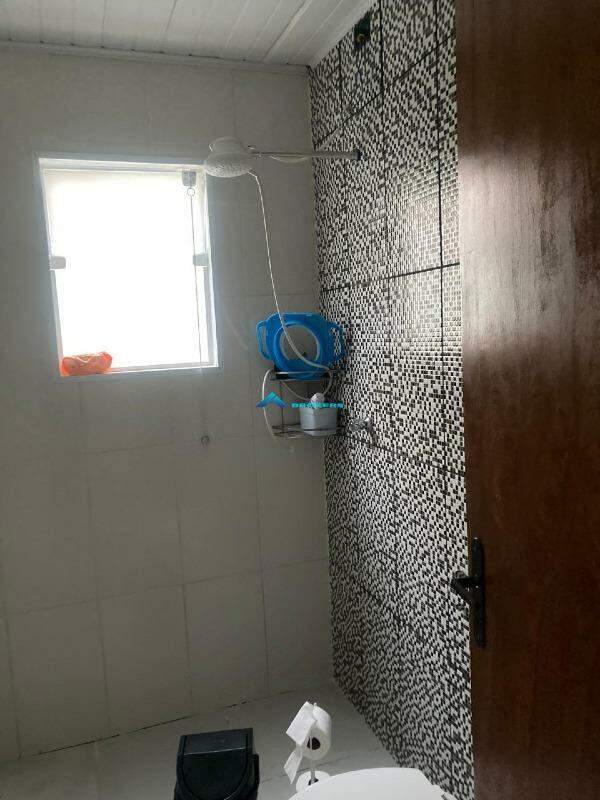 Casa à venda com 4 quartos, 200m² - Foto 9