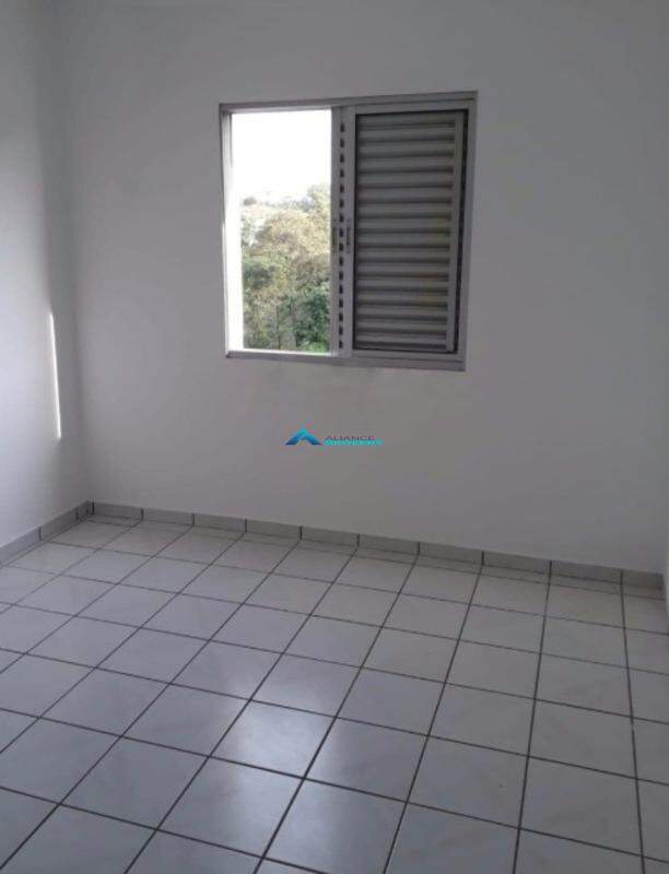 Apartamento à venda com 2 quartos, 67m² - Foto 7