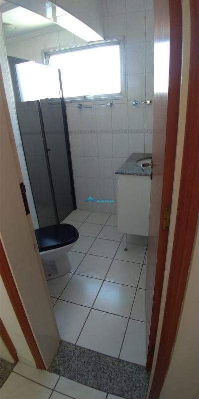 Apartamento à venda com 2 quartos, 67m² - Foto 10