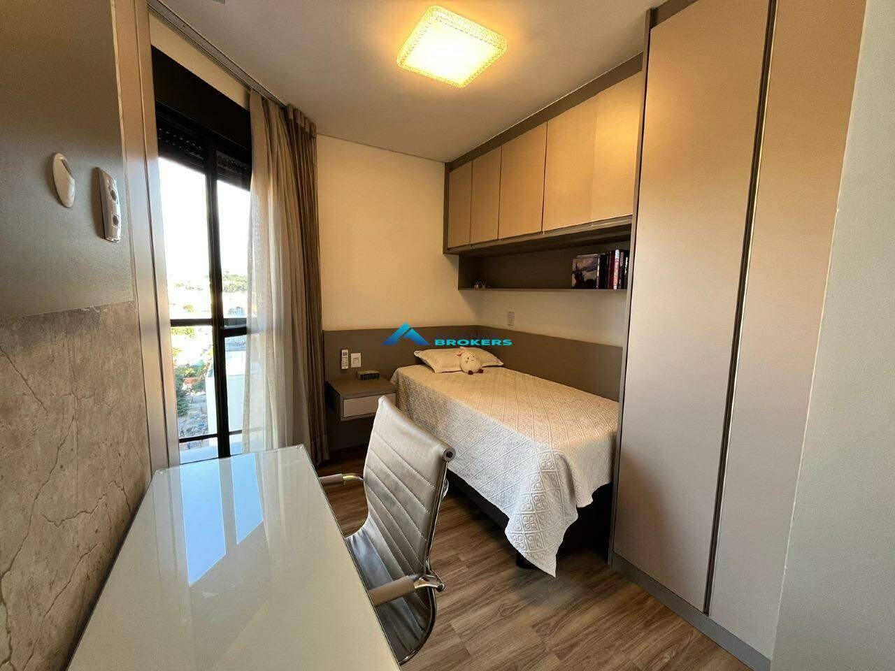 Apartamento à venda com 2 quartos, 74m² - Foto 23