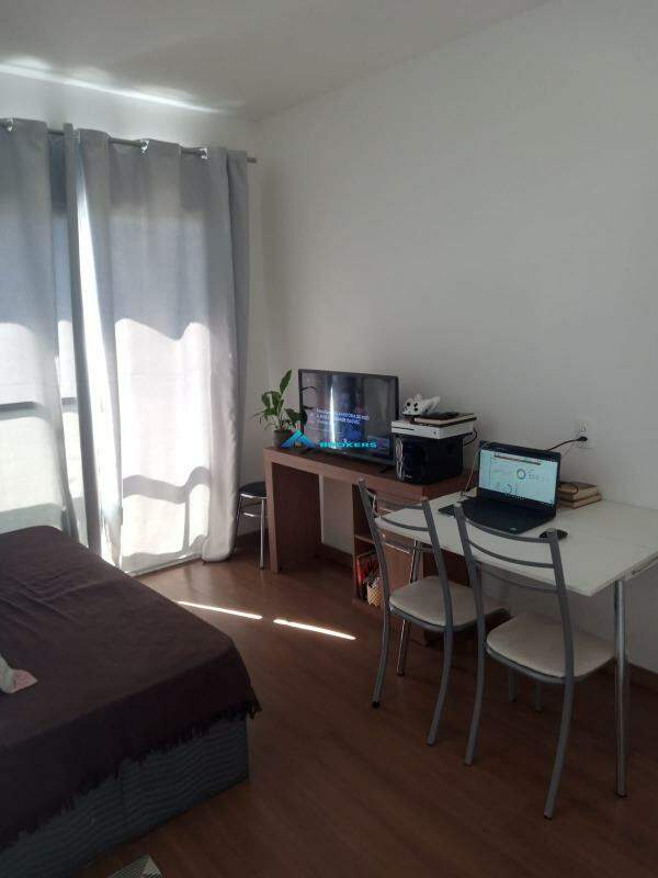 Apartamento à venda com 2 quartos, 44m² - Foto 3