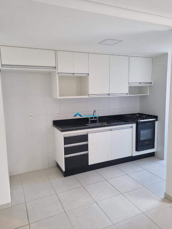 Apartamento à venda com 2 quartos, 66m² - Foto 9