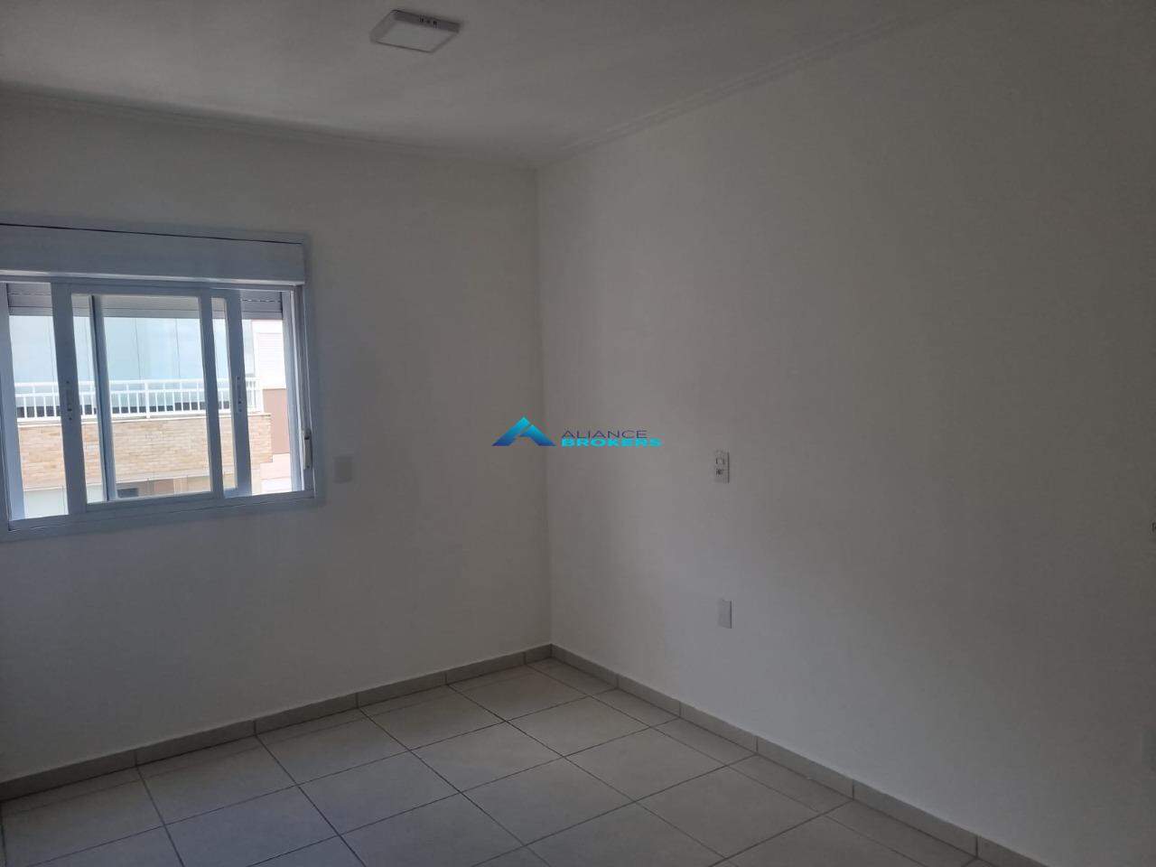 Apartamento à venda com 2 quartos, 66m² - Foto 13