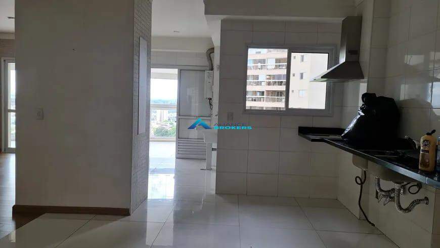 Apartamento à venda com 3 quartos, 158m² - Foto 3