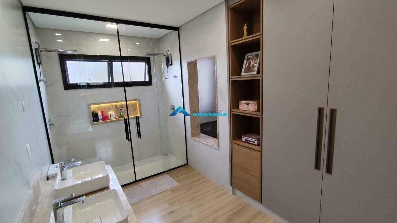 Casa à venda com 3 quartos, 340m² - Foto 11