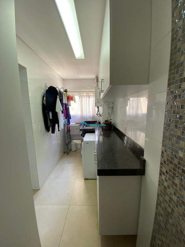 Apartamento à venda com 3 quartos, 111m² - Foto 11