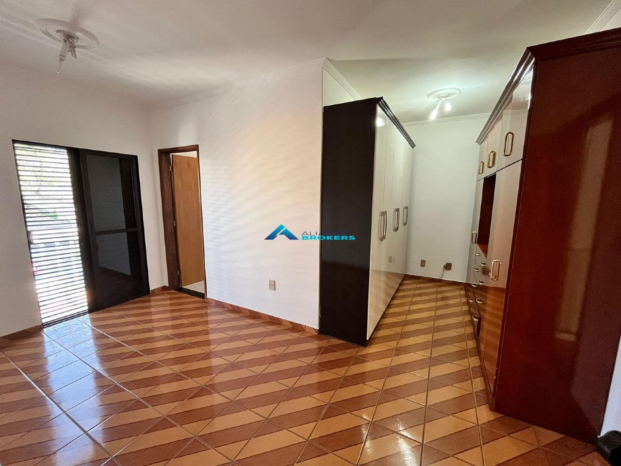 Casa à venda com 3 quartos, 222m² - Foto 26