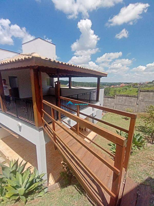 Casa à venda com 3 quartos, 220m² - Foto 5