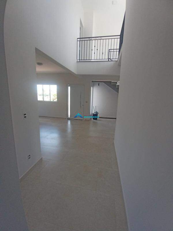 Casa à venda com 3 quartos, 220m² - Foto 19