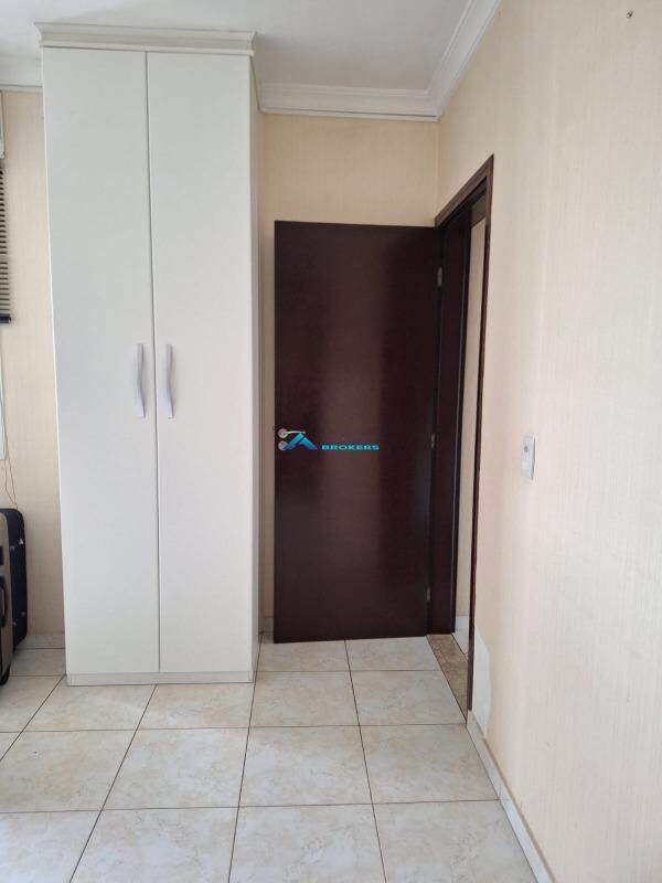 Apartamento à venda com 2 quartos, 70m² - Foto 21