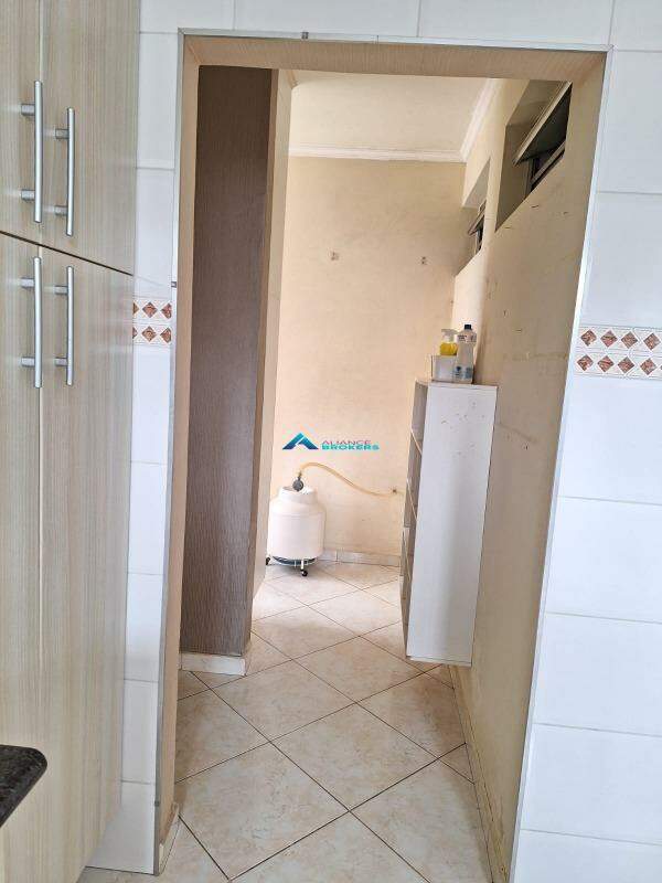 Apartamento à venda com 2 quartos, 70m² - Foto 16