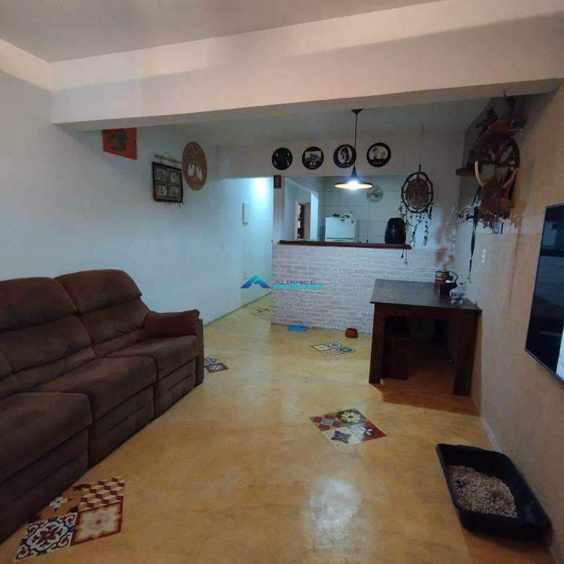 Casa à venda com 3 quartos, 168m² - Foto 4