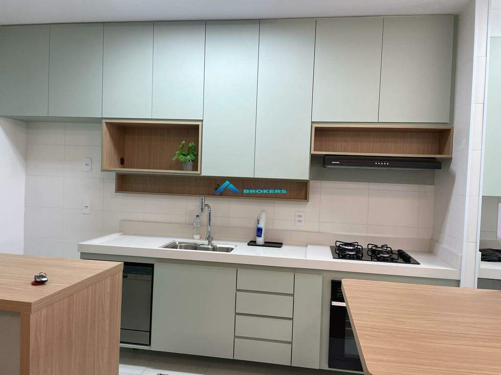 Apartamento à venda com 3 quartos, 102m² - Foto 2