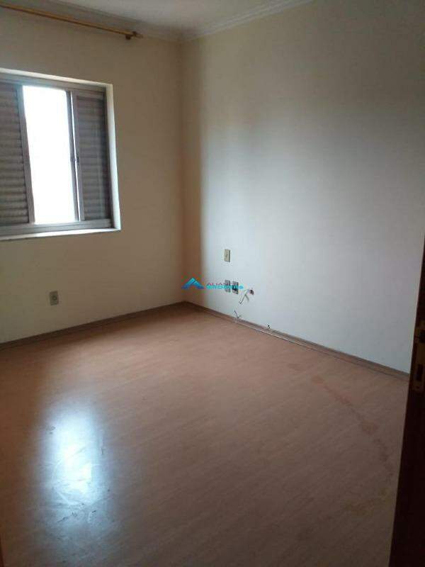 Apartamento à venda com 3 quartos, 174m² - Foto 18