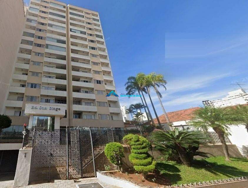 Apartamento à venda com 3 quartos, 174m² - Foto 1