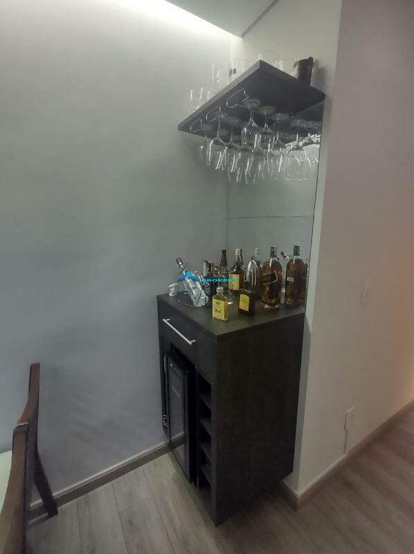 Apartamento à venda com 2 quartos, 69m² - Foto 10