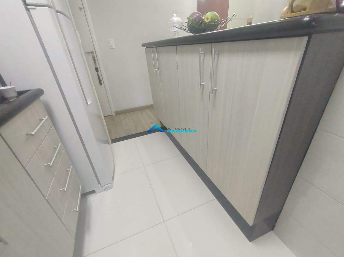 Apartamento à venda com 2 quartos, 69m² - Foto 26