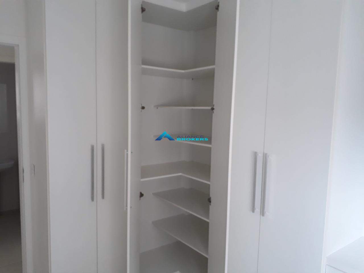 Apartamento à venda com 2 quartos, 66m² - Foto 11