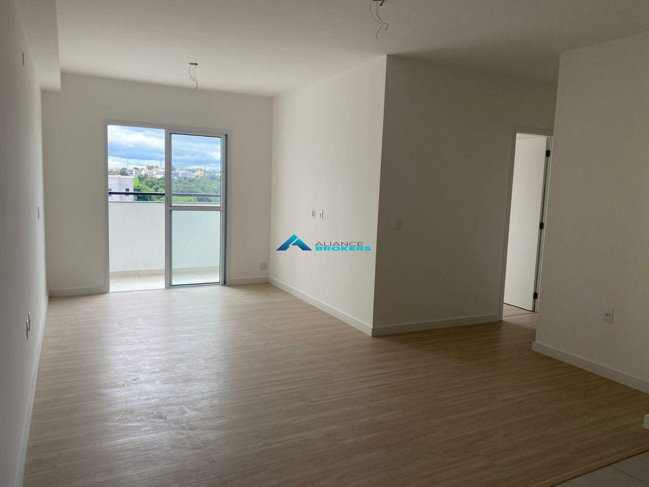 Apartamento à venda com 3 quartos, 78m² - Foto 2